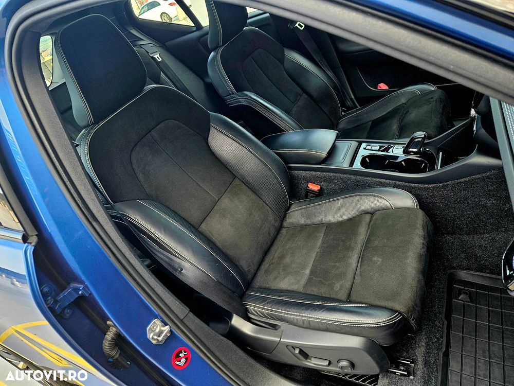 Volvo XC 40 T5 AWD Geartronic R-Design - 12
