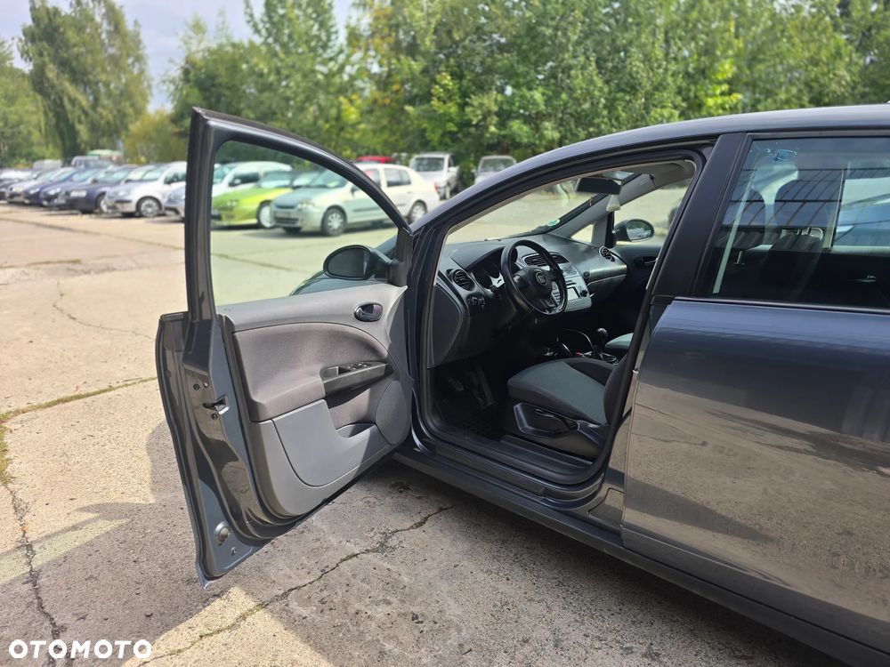 Seat Toledo 1.9 TDI Stylance - 8