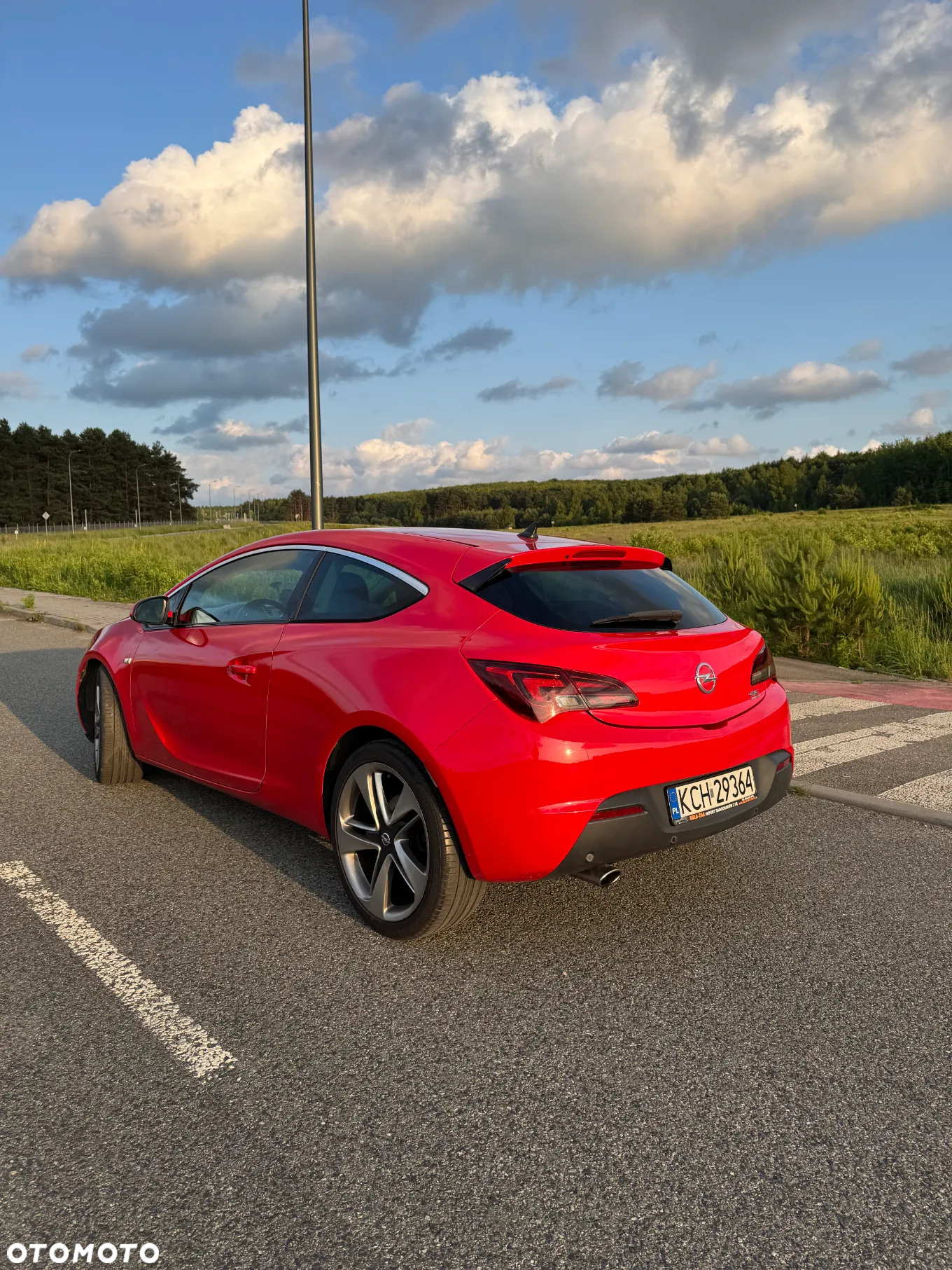 Opel Astra IV GTC 1.6 T Sport - 5