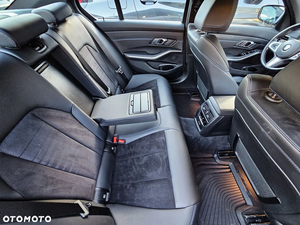 BMW Seria 3 - 17