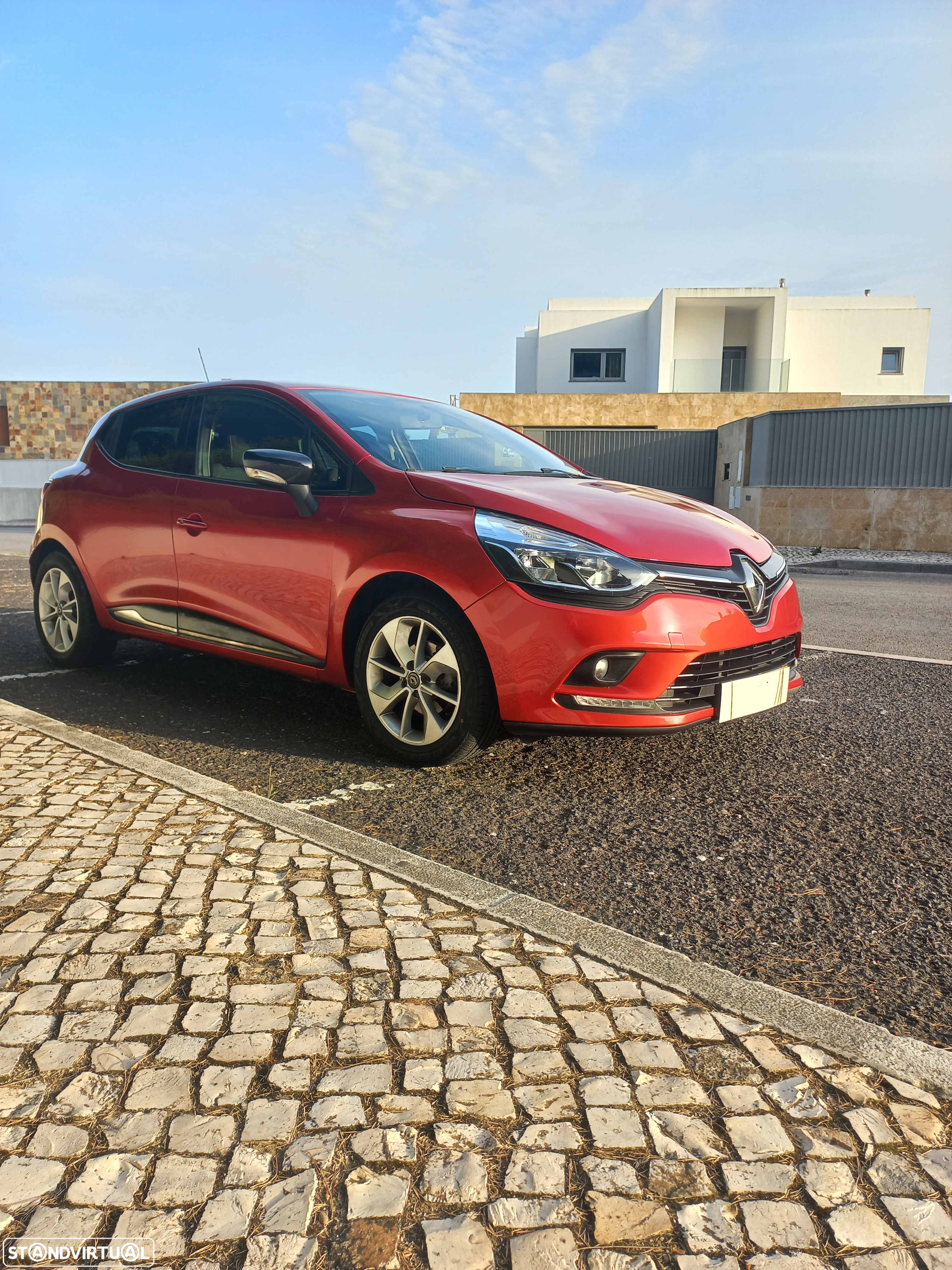 Renault Clio 0.9 TCe Limited - 4