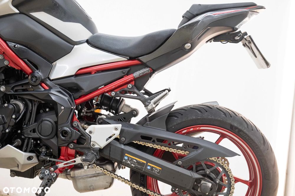 Kawasaki Z 900 - 14
