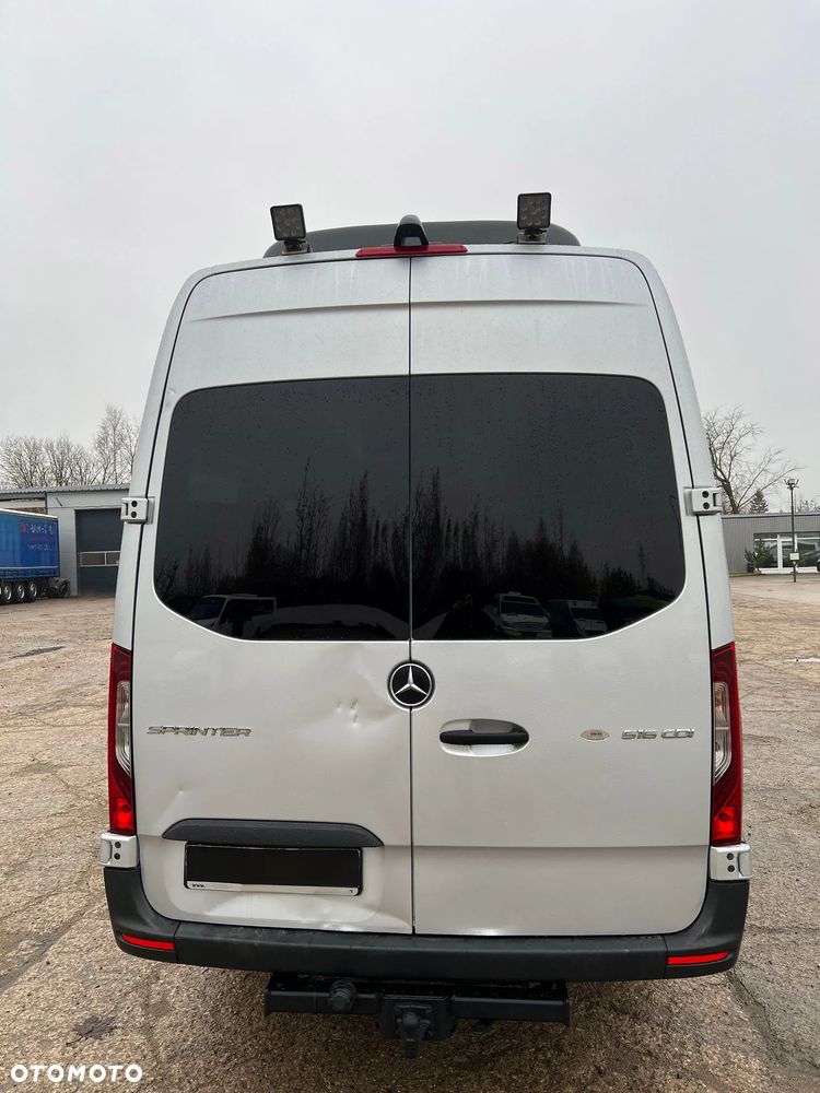 Mercedes-Benz Sprinter - 7