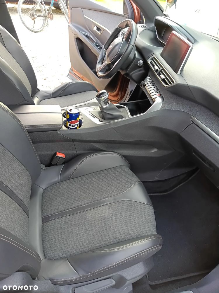 Peugeot 3008 PureTech 130 Stop & Start GPF Active - 19