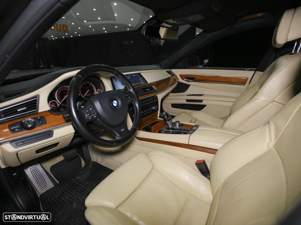 BMW 730 - 5