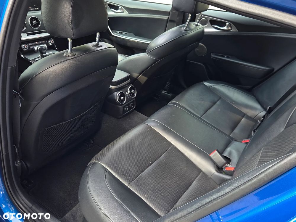 Kia Stinger 3.3 T-GDI V6 GT AWD - 21