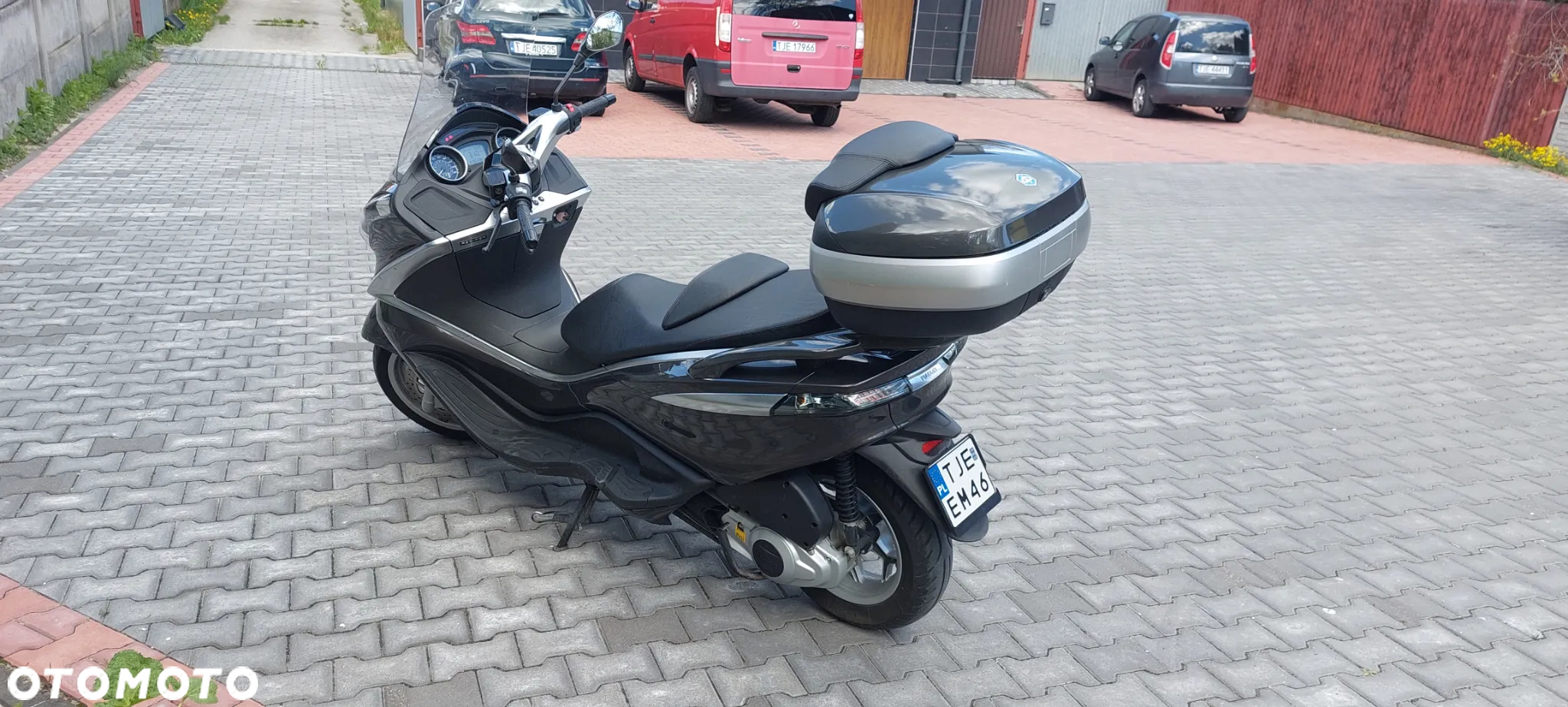 Piaggio X10 - 21