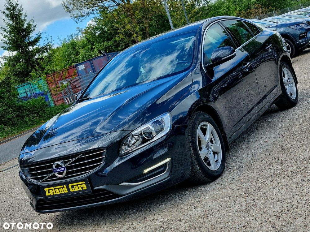 Volvo S60 D4 Momentum - 1