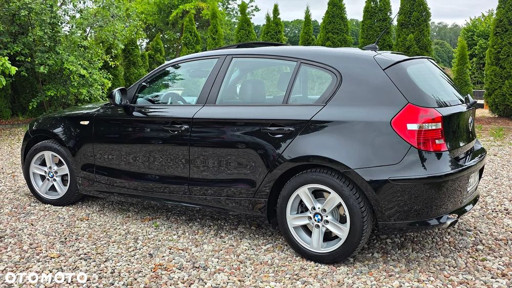 BMW Seria 1 120d DPF Edition Sport - 10