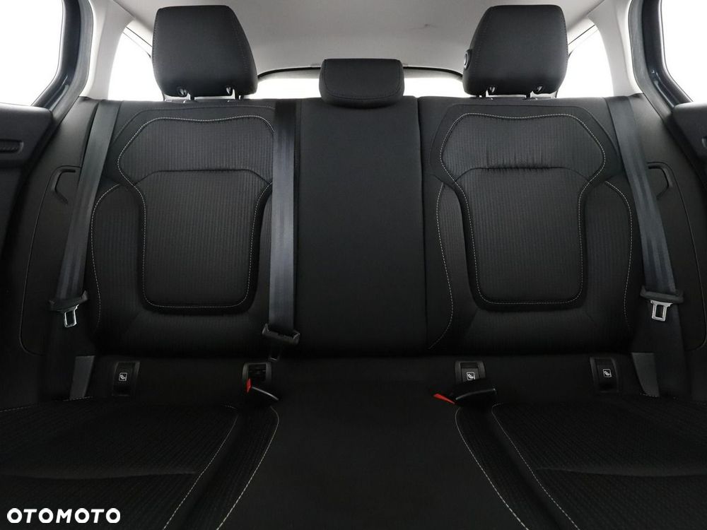 Renault Megane ENERGY TCe 130 EDC BUSINESS - 19