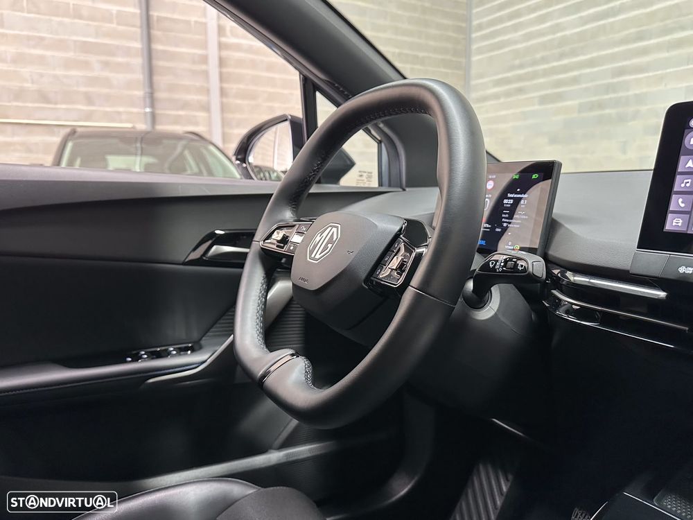 MG MG4 77 kWh Extended Range Luxury - 39
