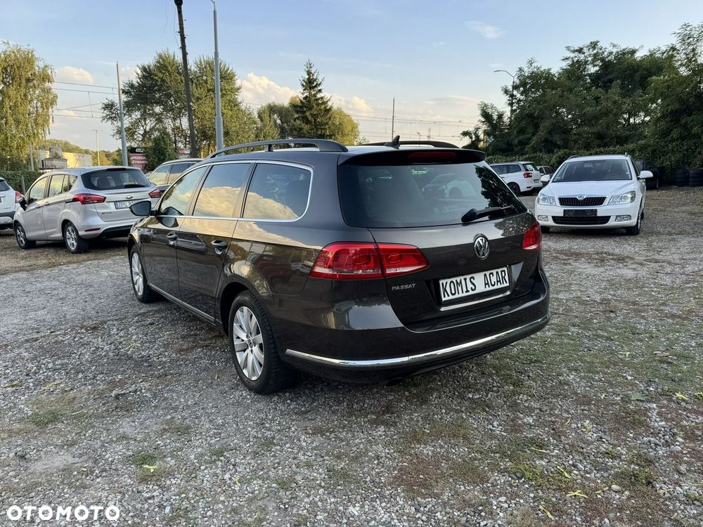 Volkswagen Passat - 33