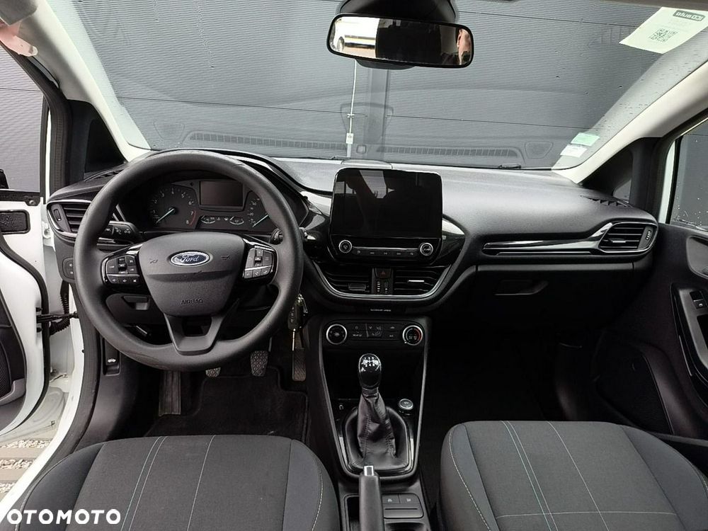 Ford Fiesta - 12