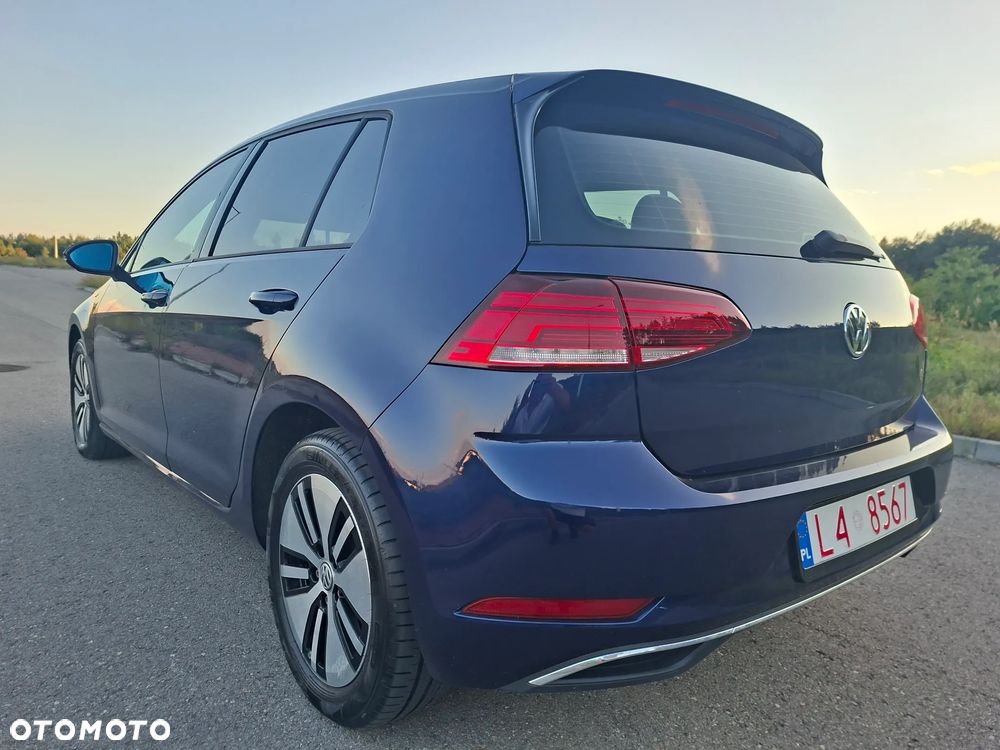 Volkswagen Golf e-Golf - 12