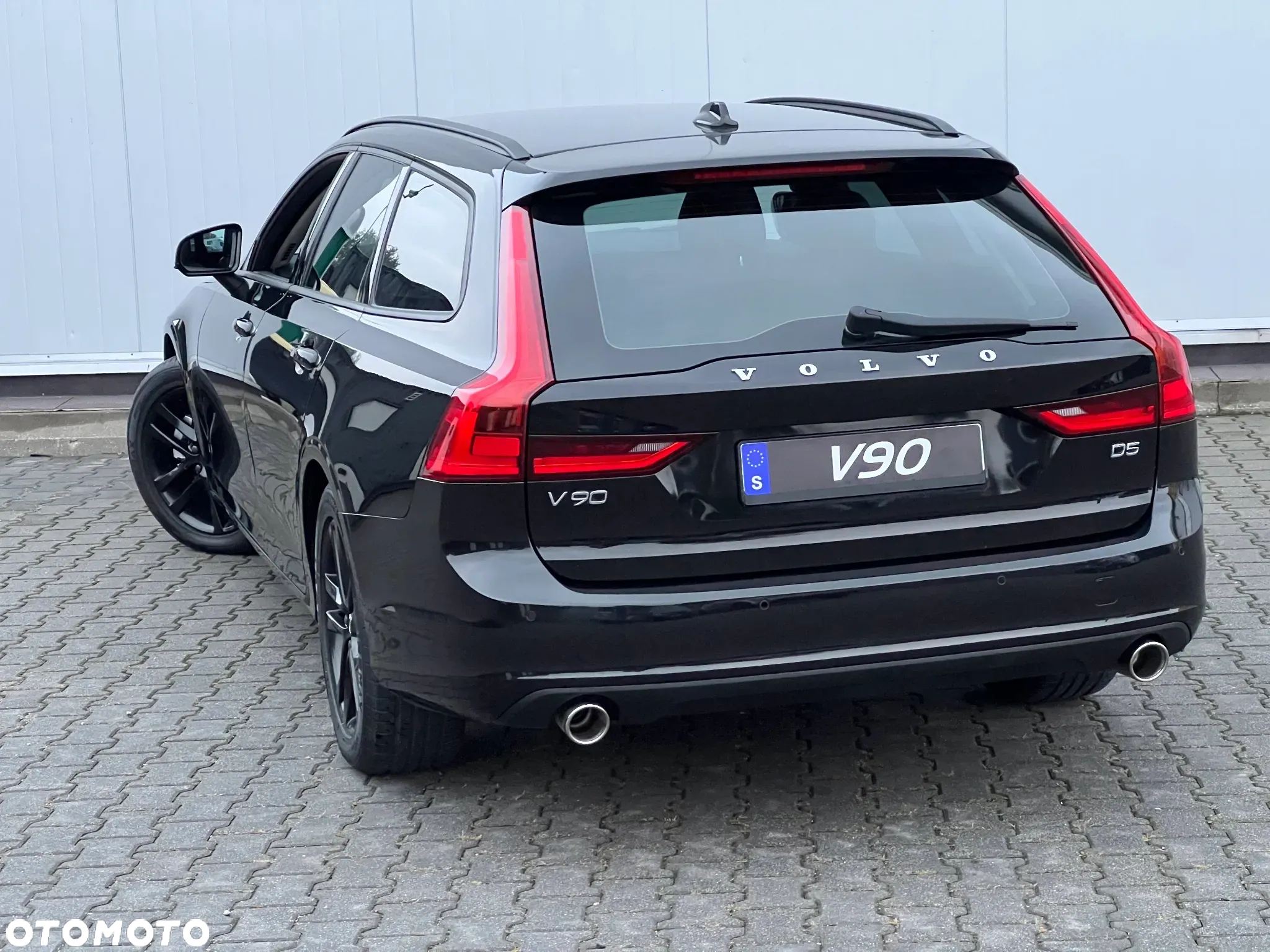 Volvo V90 - 16