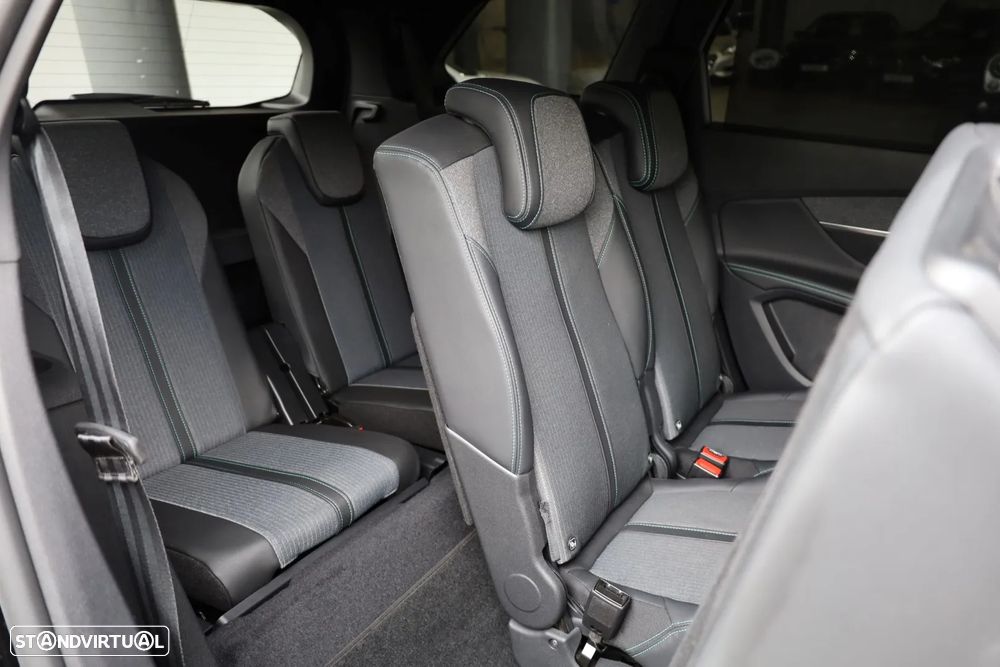Peugeot 5008 1.2 PureTech Allure EAT8 - 56