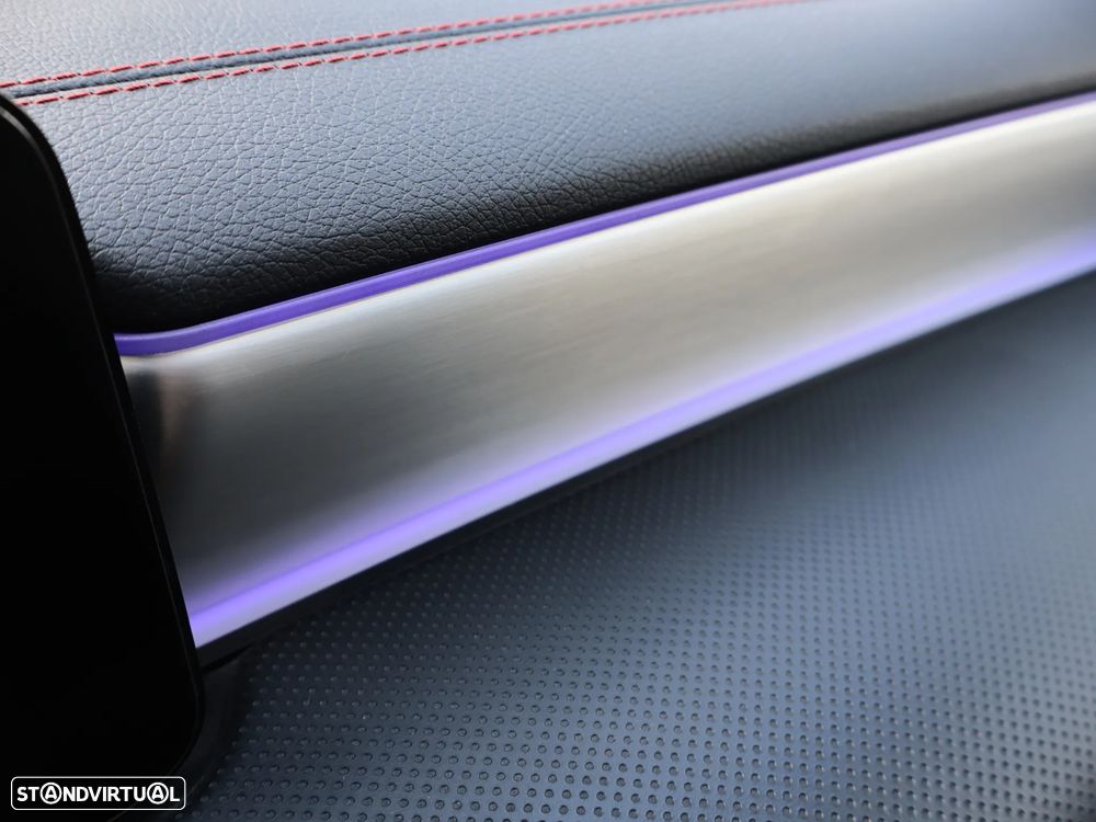 Mercedes-Benz CLA 250 e 8G-DCT AMG Line - 36