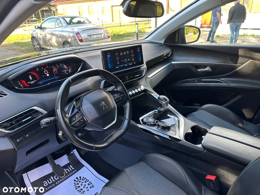 Peugeot 5008 1.5 BlueHDi Allure S&S - 17