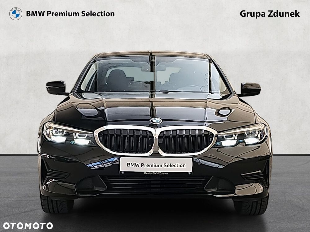 BMW Seria 3 330i xDrive Advantage - 3