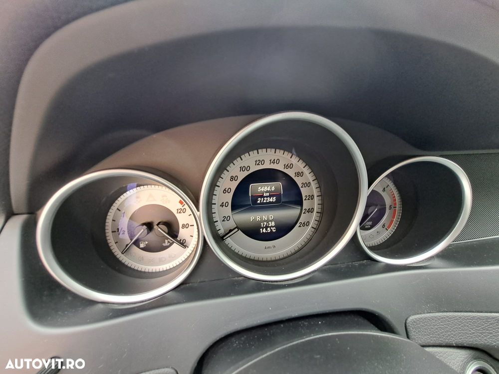 Mercedes-Benz C - 9