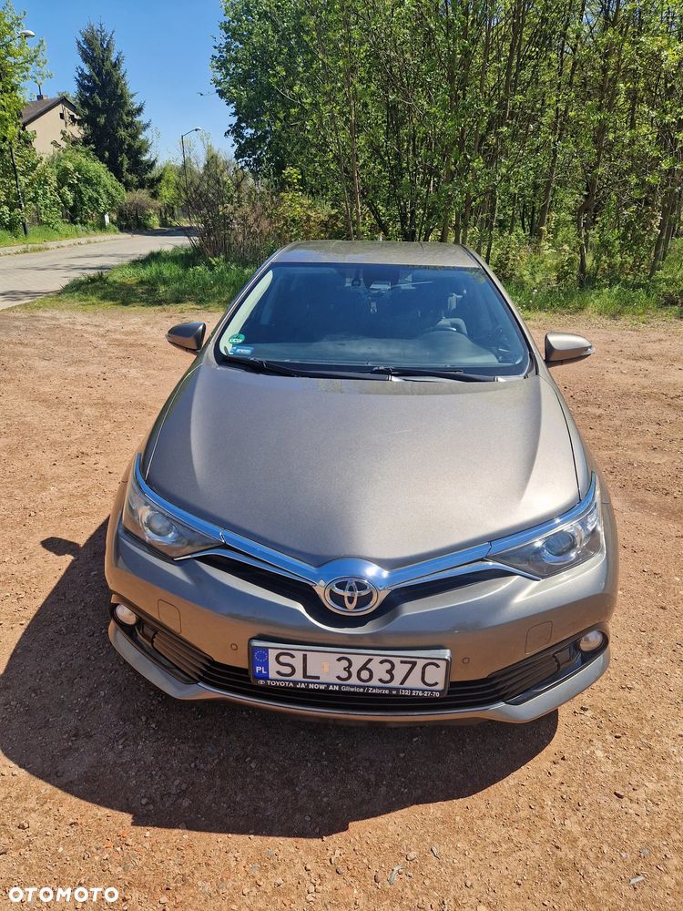 Toyota Auris 1.6 Premium - 4