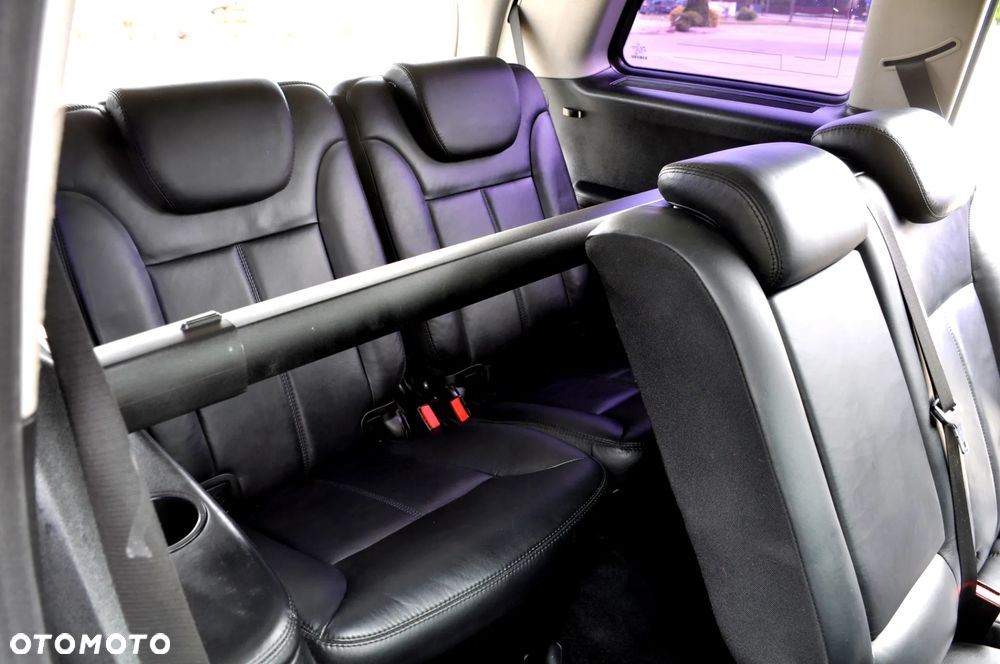 Mercedes-Benz GL 350 CDI - 23