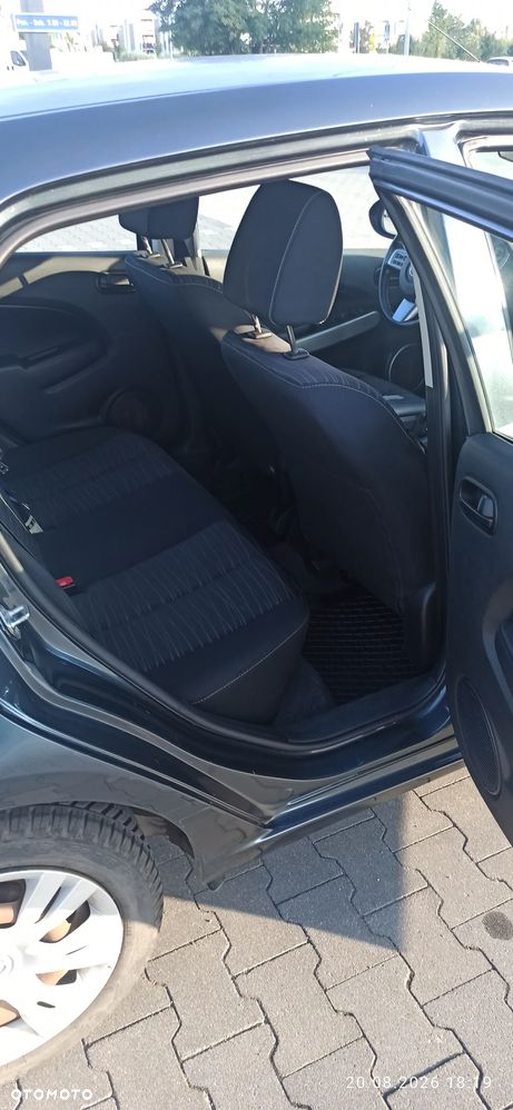 Mazda 2 - 13