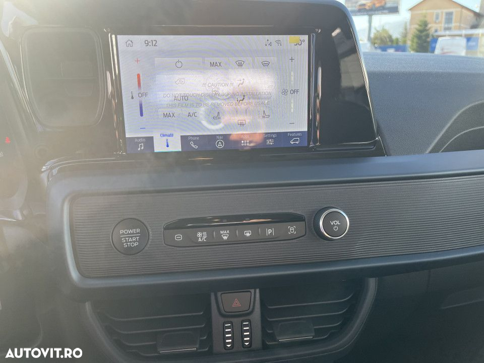 Ford Tourneo Courier - 21