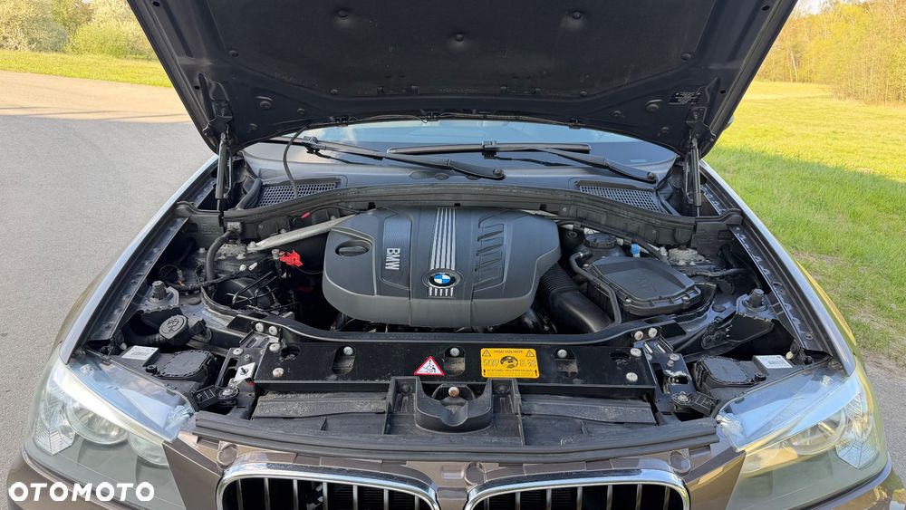 BMW X3 xDrive20d - 23