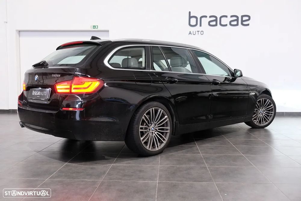 BMW 520 i Touring Aut. Luxury Line - 7