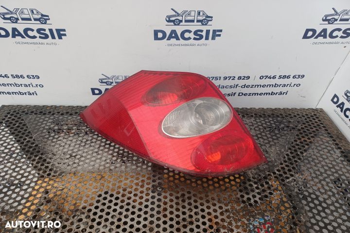 Lampa stop pe aripa stanga Renault Laguna 2  [din 2001 pana  2005] seria Grandtour wagon 1.9 DCi  M - 1