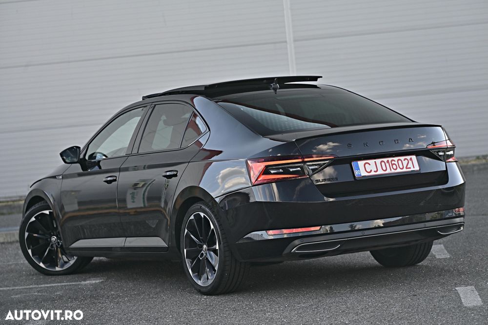 Skoda Superb 2.0 TDI DSG Sportline - 10