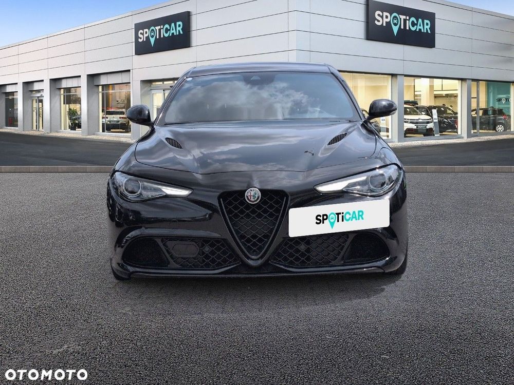 Alfa Romeo Giulia 2.9 Bi Turbo V6 Quadrifoglio - 2