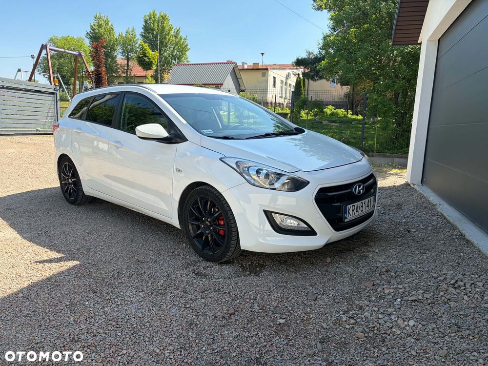 Hyundai i30 1.6 CRDi BlueDrive Comfort - 1