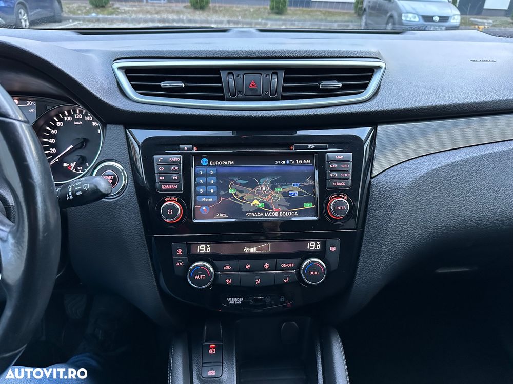 Nissan Qashqai 1.7 dCi N-MOTION - 16