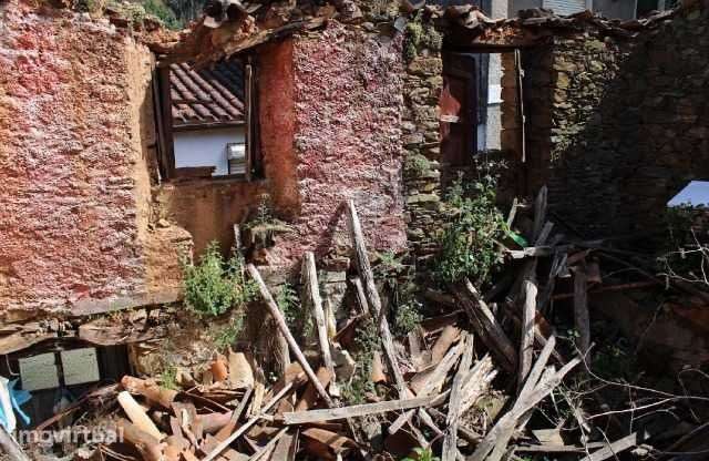 Casa em ruínas | Dianteiro | Coimbra - Grande imagem: 3/7