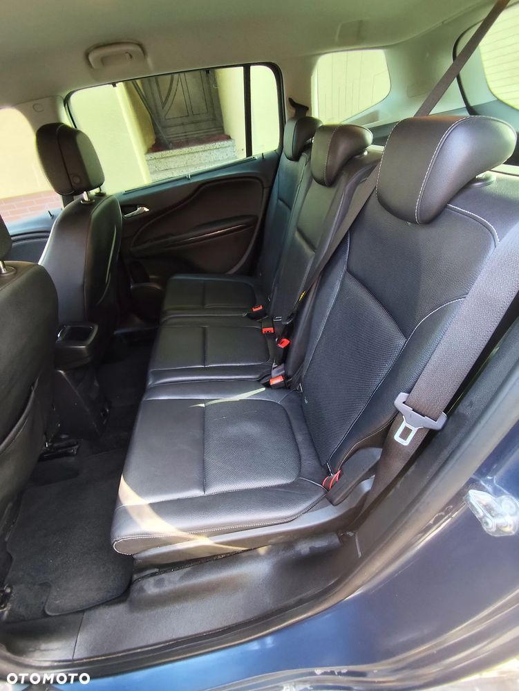 Opel Zafira - 10