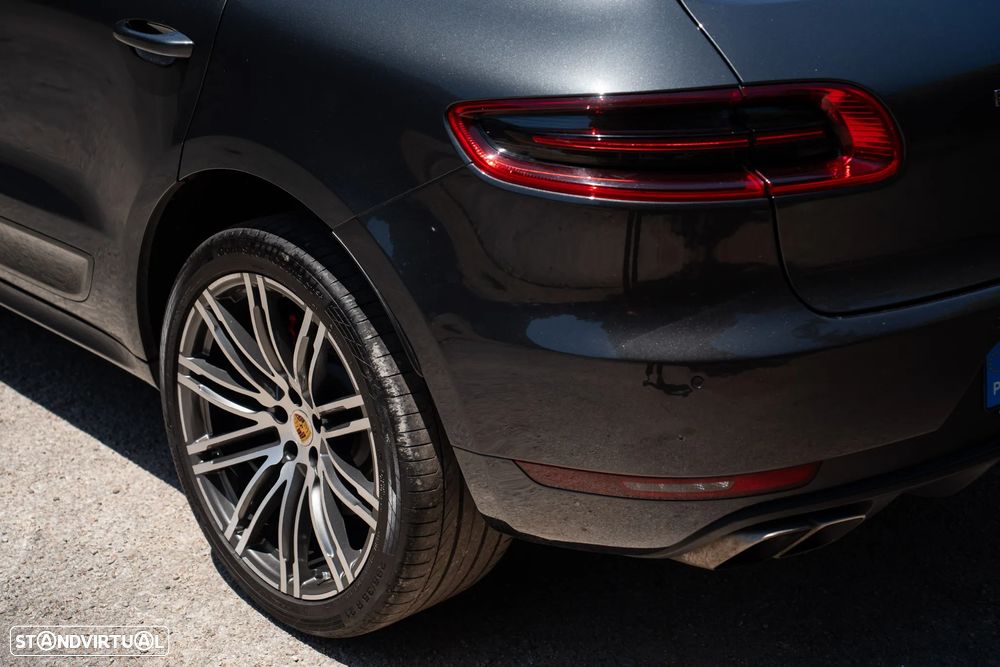 Porsche Macan Turbo - 7