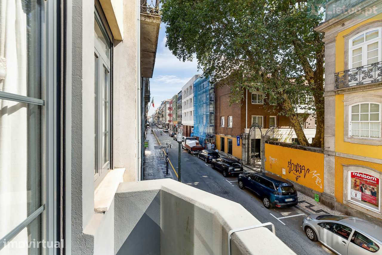 Prédio Histórico Renovado Licença de AL e Habitação no Bairro das Arte - Grande imagem: 2/26