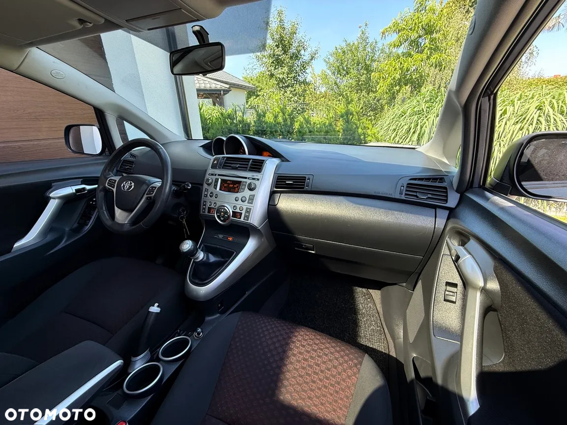 Toyota Verso 1.8 Edition - 27