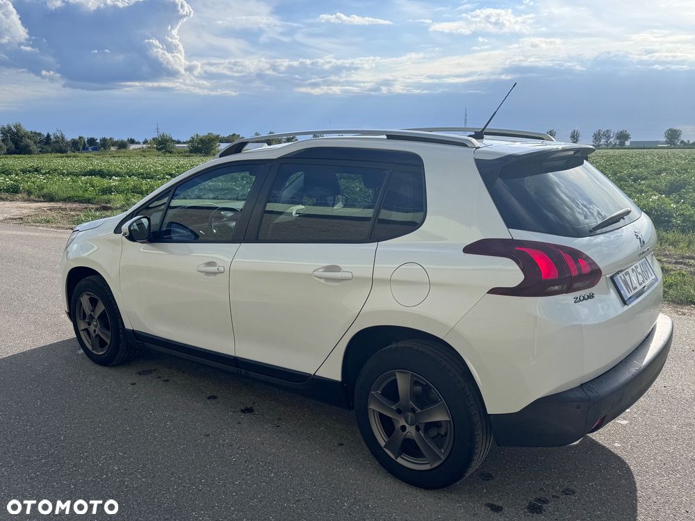 Peugeot 2008 1.2 Pure Tech Active S&S - 3