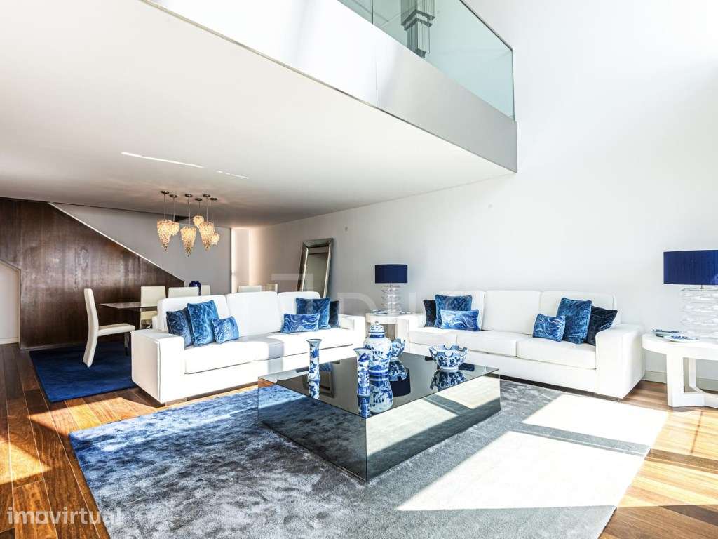 Apartamento T3 +1 duplex, com vista mar, em Cascais - Grande imagem: 4/42
