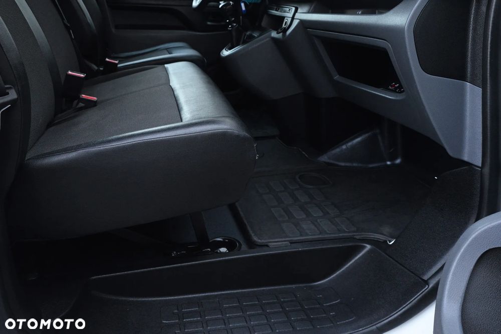 Opel Vivaro - 38