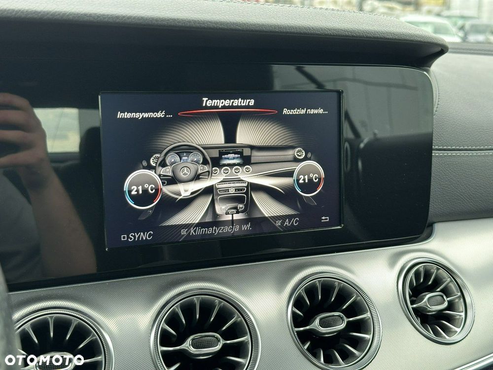 Mercedes-Benz Klasa E 220 d Coupe 9G-TRONIC AMG Line - 30