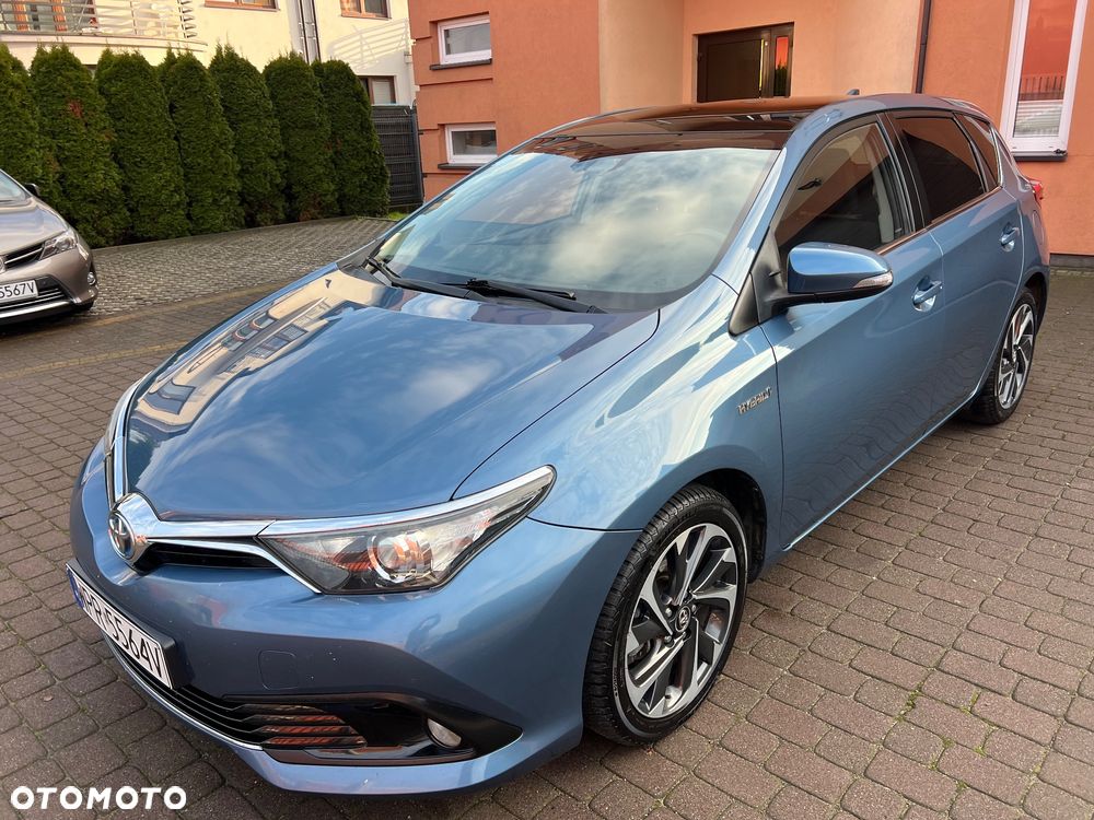 Toyota Auris 1.8 HSD Sol - 11