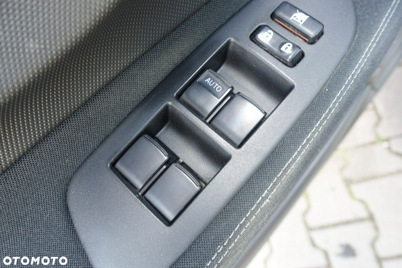 Toyota Auris 1.4 D-4D Premium - 21