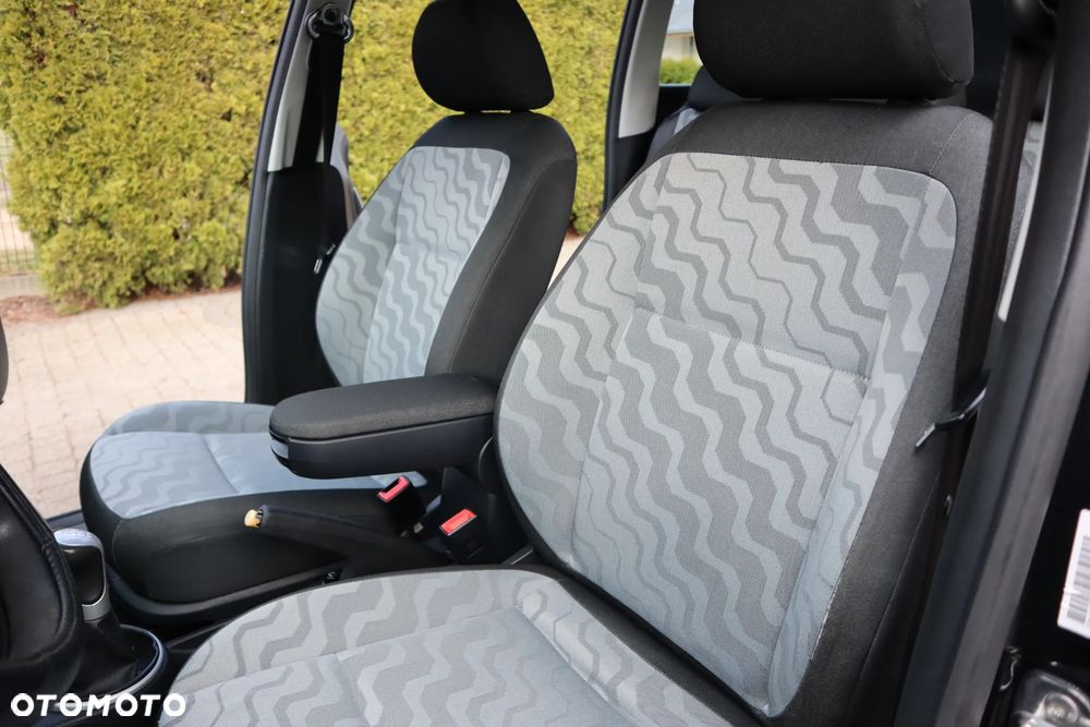 Skoda Roomster 1.6 16V Style - 23