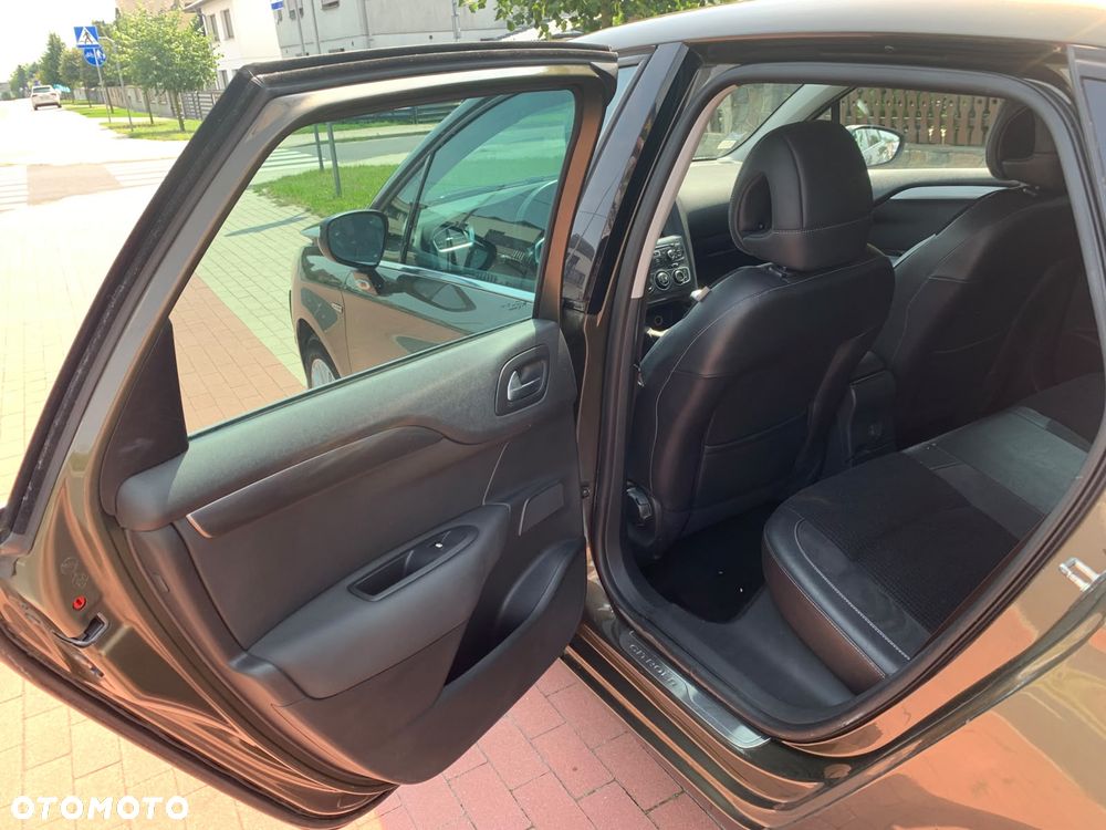 Citroën C4 1.6 HDi Exclusive - 21