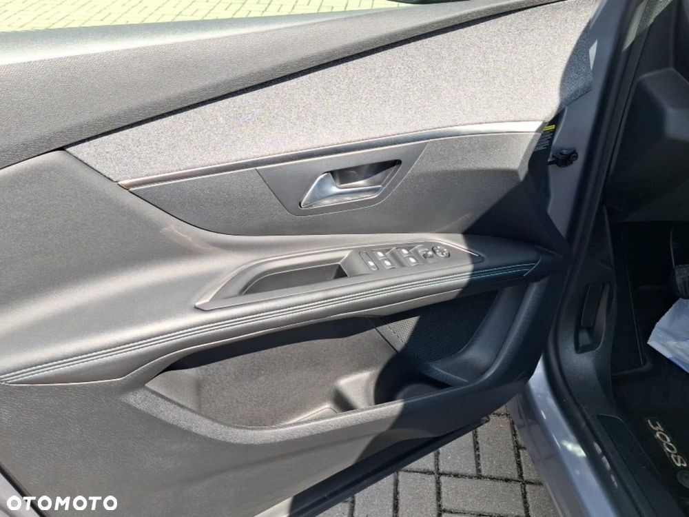 Peugeot 3008 1.2 PureTech Allure Pack S&S - 15