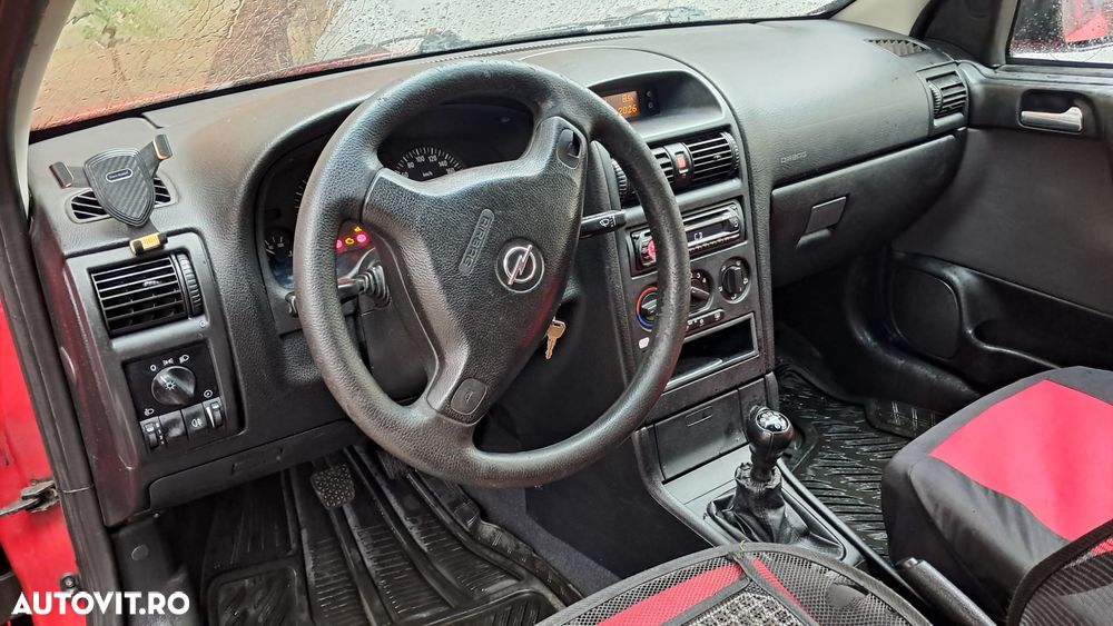 Opel Astra - 8